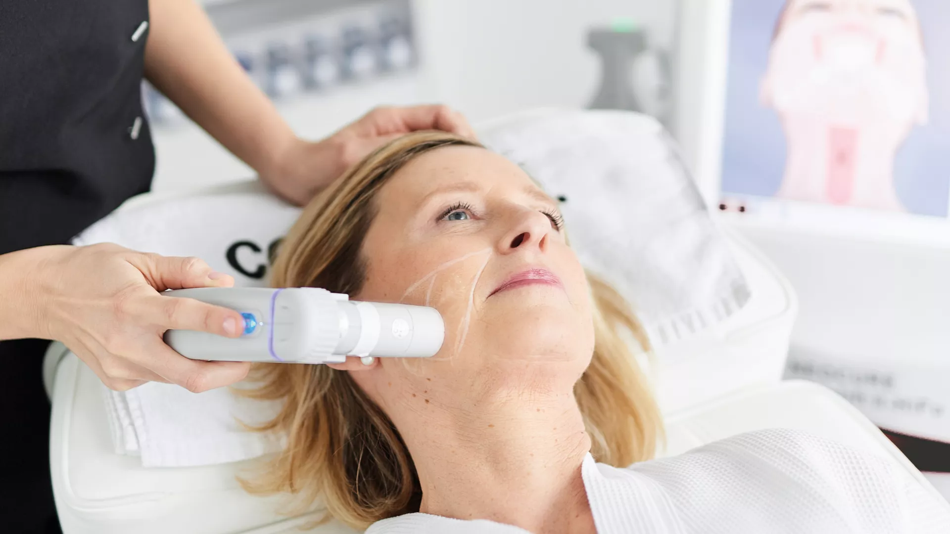 HiFu :  Boostez vos soins anti-âge avec son effet 'lift'
